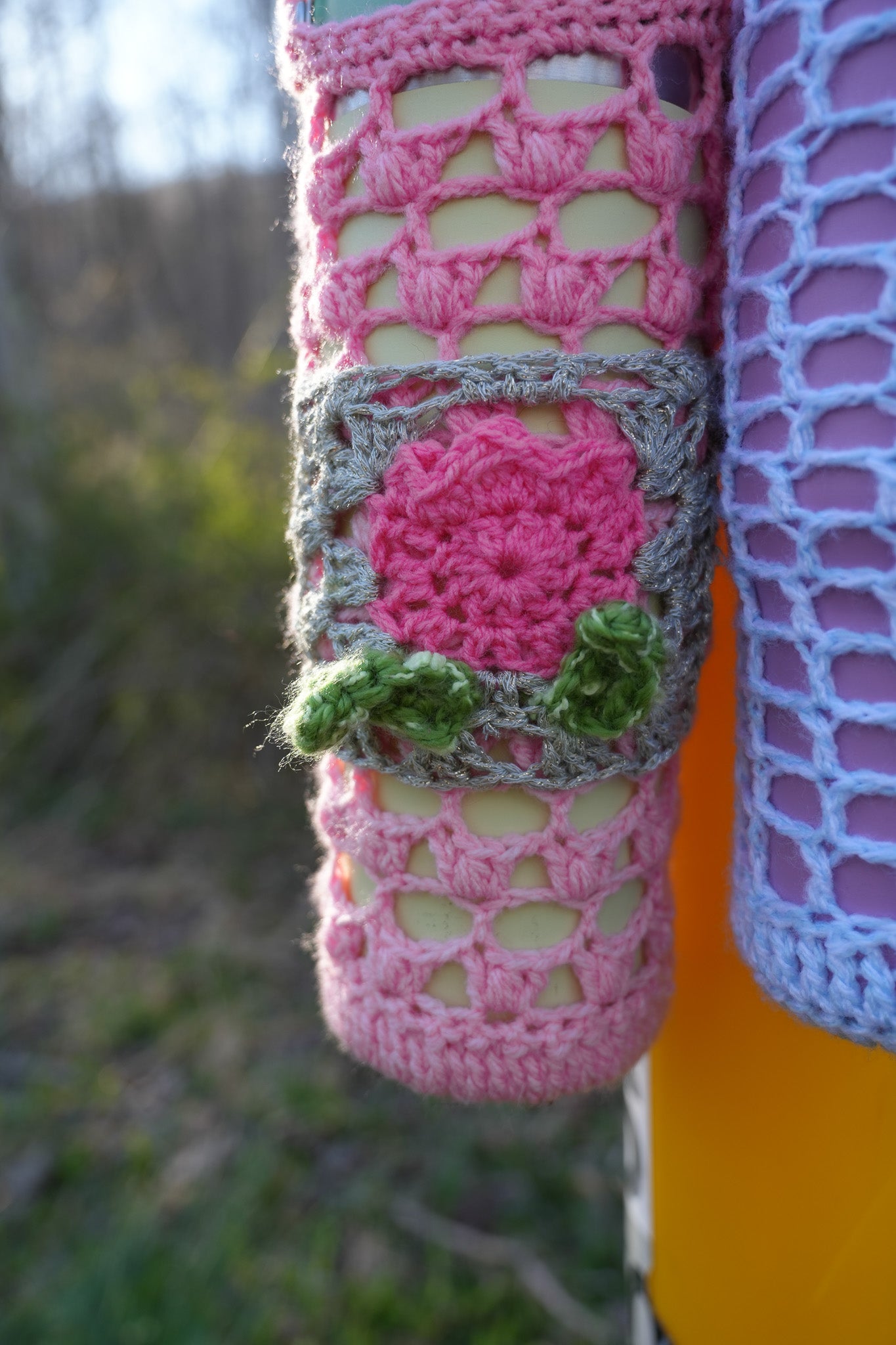 Tulip Field Water Bottle Sling